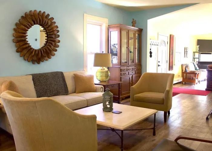 Meadow View Stay At Chautauqua Lake • 1.5 Acres
