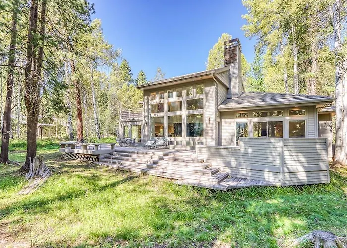 Stylish & Secluded Home With A Washer&Dryer Fireplace & Resort Amenity Access