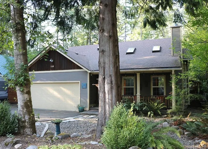 Cozy Mt Hood Adventures Home With Hot Tub