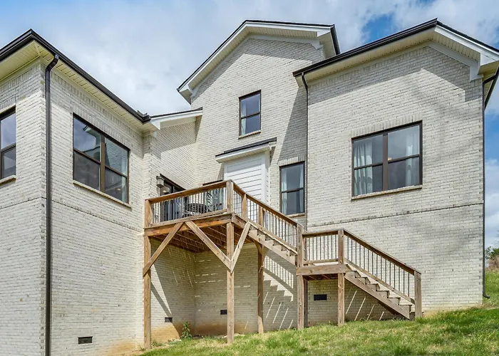 3 Mi To Old Hickory Lake! Luxe Family Getaway