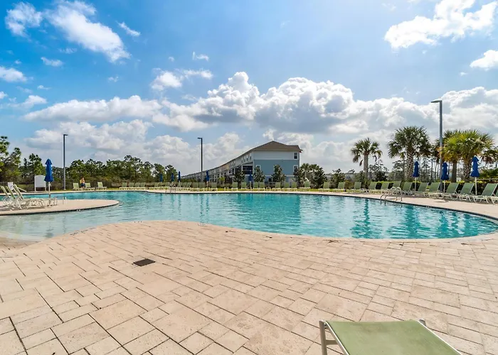 Gorgeous Townhouse Plenty Of Space Lots Of Games Shared Pool Close To Beach