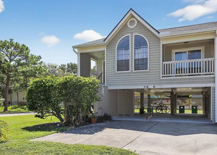 Palm Harbor Retreat•Near Beaches •Boating •Parking