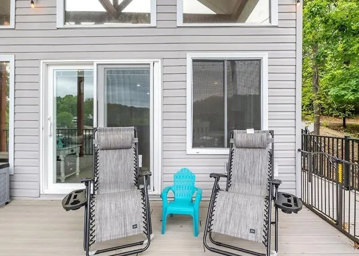 Lakefront Home With Private Dock