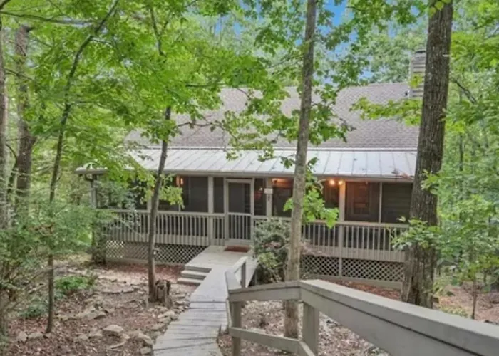 New Listing! Cozy Cabin Escape At Big Canoe Resort