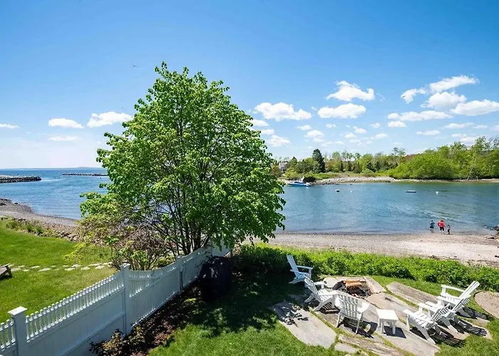 Ocean Pointe - 5 Bedroom 4 Bath Water Front Home
