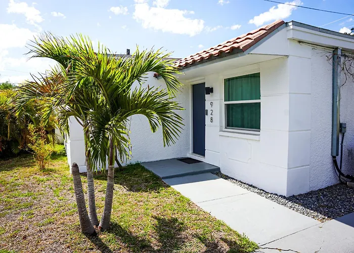 Cozy Villa Near Clearwater Beach With Patio & Hammock