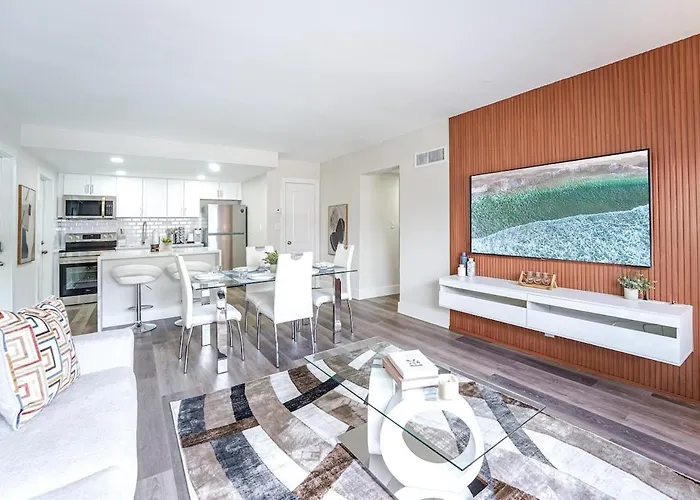 Boca Raton Apartment With 2 King Bedrooms And Pool - Near Fau