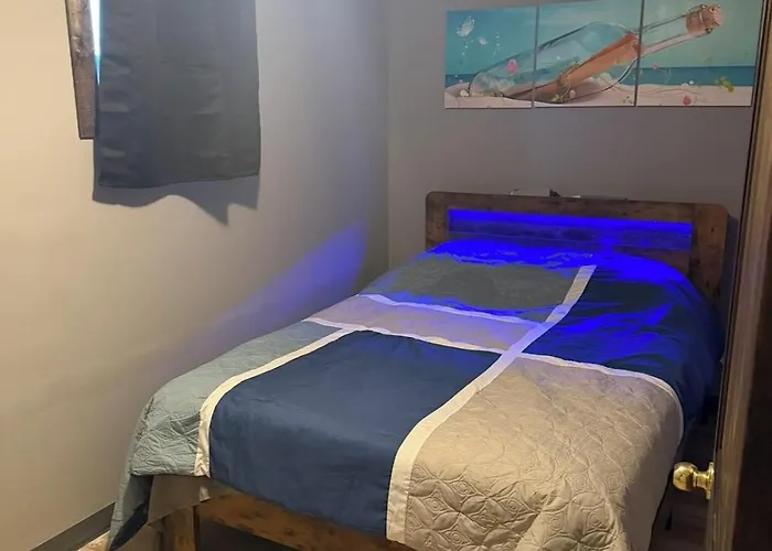 Boonville House On The Hill 2 Bedroom Fully Furnished Apartment