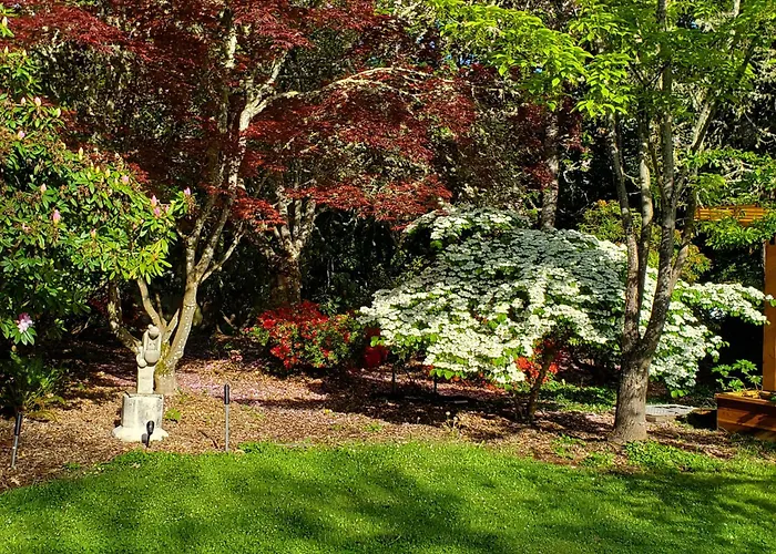 The Roost At Hidden Owl Farmstead - Luxury 1 Bdrm Cottage Near Wineries And Lake