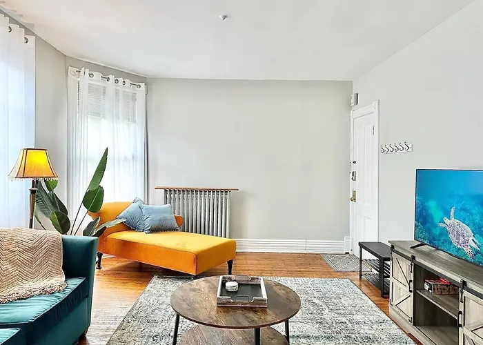 Oakpk/Publictran/2Bd/Sleep6/Wifi/Chgo/Lndry/Garage