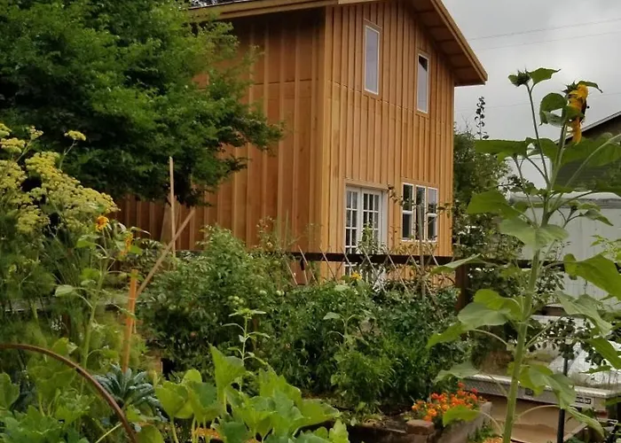 The Roost At Hidden Owl Farmstead - Luxury 1 Bdrm Cottage Near Wineries And Lake