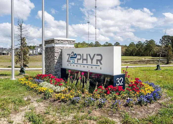Landing Apartments - Zephyr
