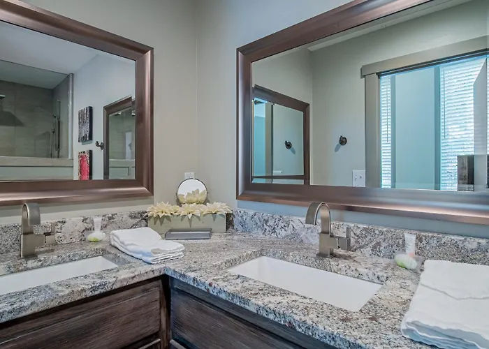 25 Eaglewood Condo
