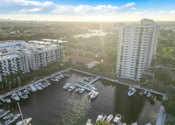 Cosatal 2Br Retreat With Pool 10Mins From The Beach
