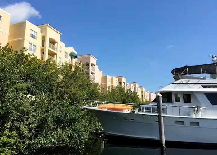 Newly Renovated Condo At The Yacht Club Aventura 1305