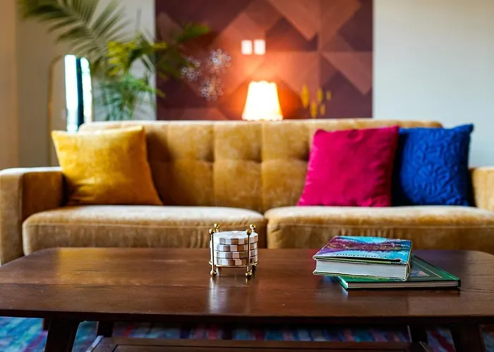 Opal Suite - New 2 Bed-2 Bath Loft Near Downtown!