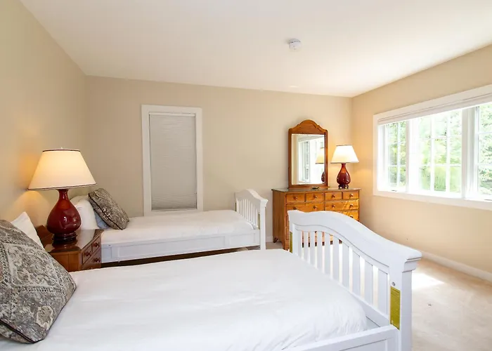 Topnotch Resort