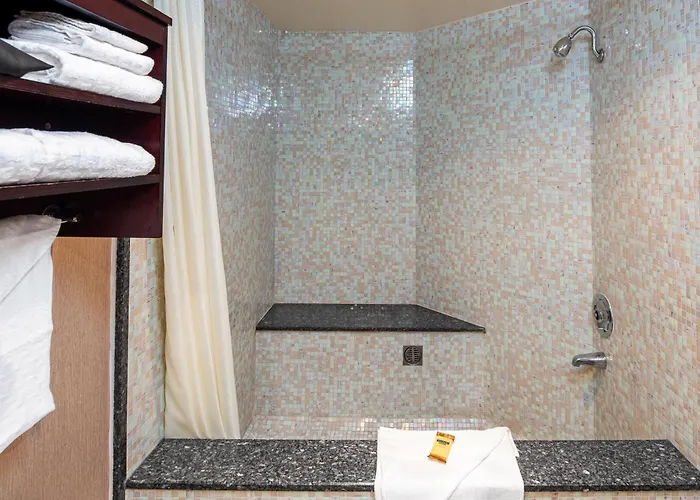 Best Western Plus Redondo Beach Inn