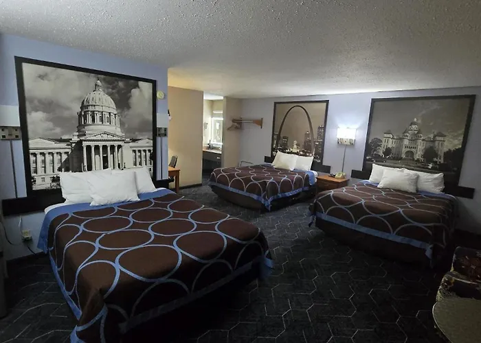 Super 8 By Wyndham O'Fallon Mo/St. Louis Area