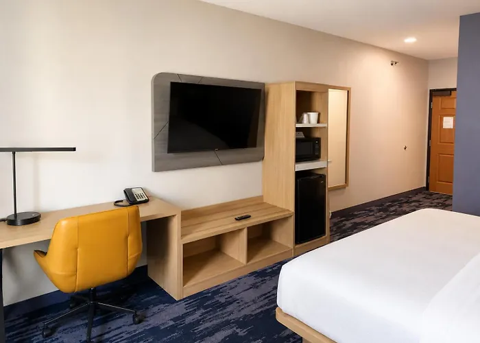Heritage Hotel And Suites