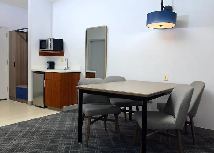Comfort Suites Springfield-Eugene
