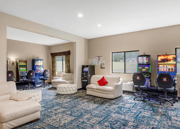 Quality Inn & Suites Caseyville - St Louis
