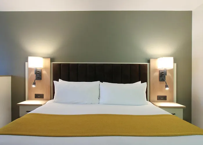 Oxford Suites Spokane Valley