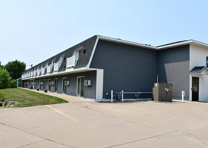 Baymont Inn And Suites By Wyndham Platteville