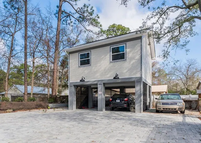 Charming Old Town Loft, Nestled In The Heart Of Historic Bluffton, Sc