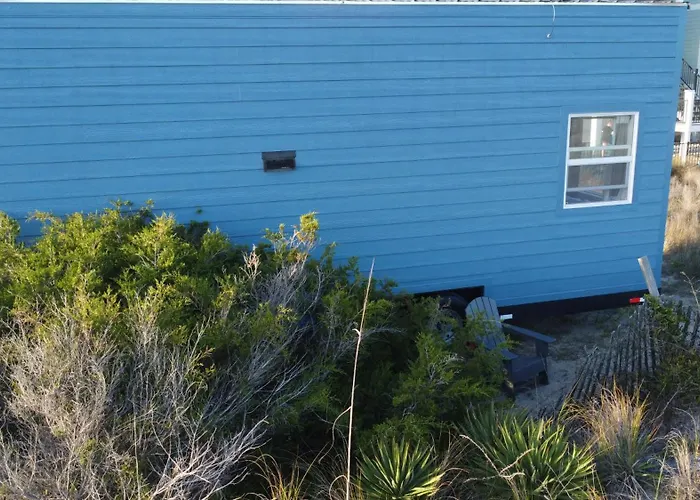 Oceanfront Tiny Retreat, Fall Package With 2 Bikes