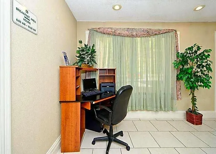 Manchester Heritage Inn & Suites