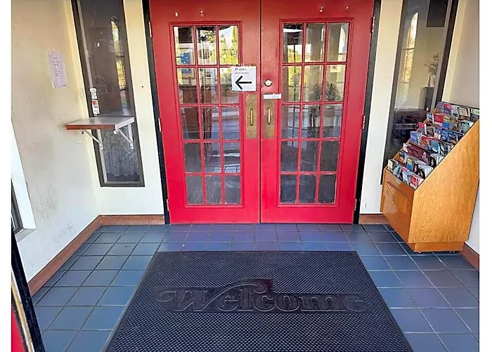 Budget Inn By Belvilla St George I-95