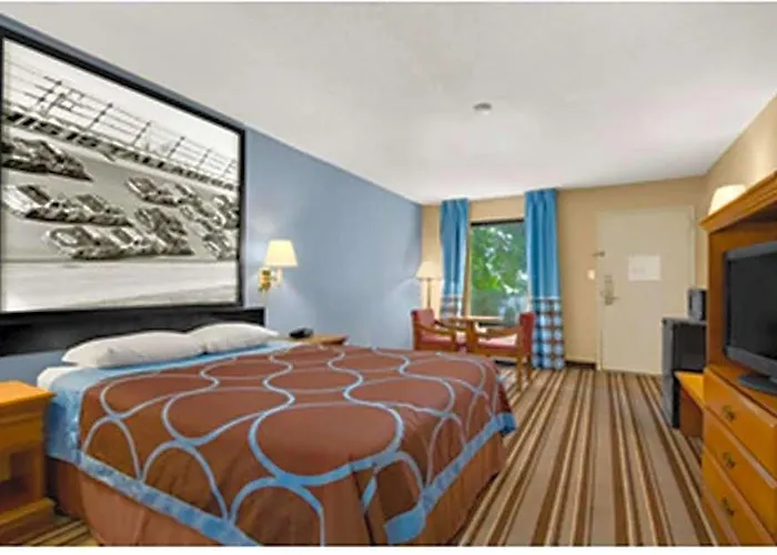 Super 8 By Wyndham Oxford