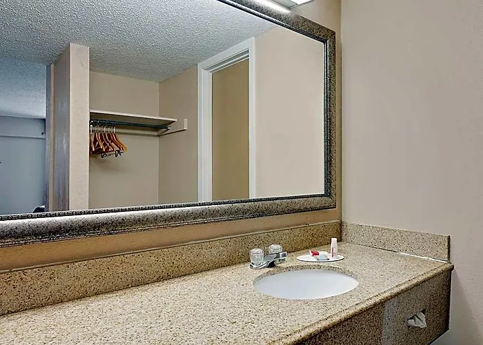 Travelodge By Wyndham Ozona