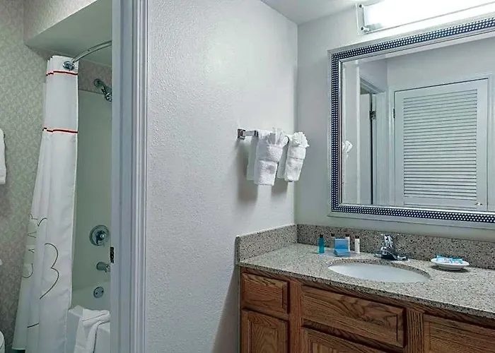 Value Suites Extended Stay - St Louis