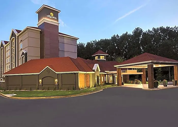 La Quinta By Wyndham Atlanta Alpharetta