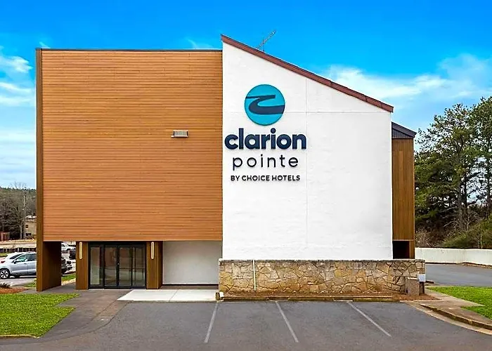 Clarion Pointe Kennesaw Town Center