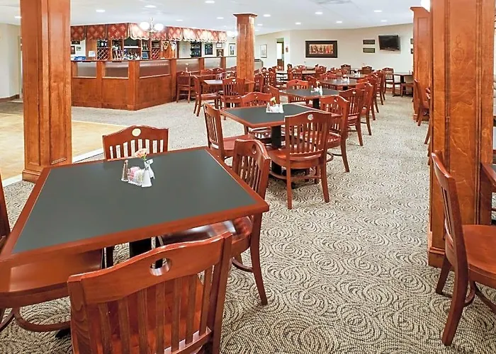 Fredericksburg Hospitality House Hotel