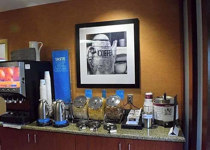 Baymont Inn & Suites By Wyndham The Woodlands
