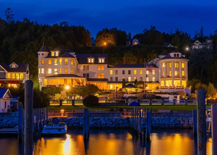 Island House Hotel