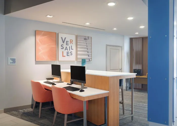 Holiday Inn Express & Suites - Lexington W - Versailles By Ihg