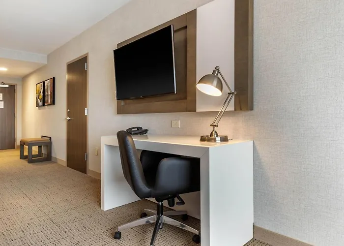 Cambria Hotel West Orange
