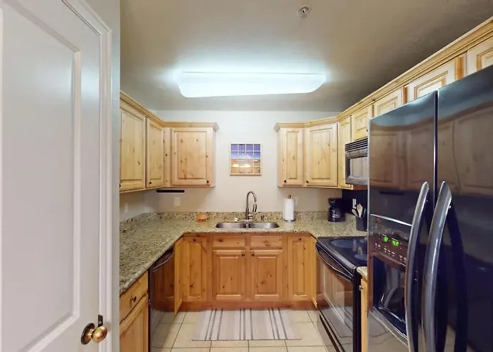 Red Cliff Condos #3E