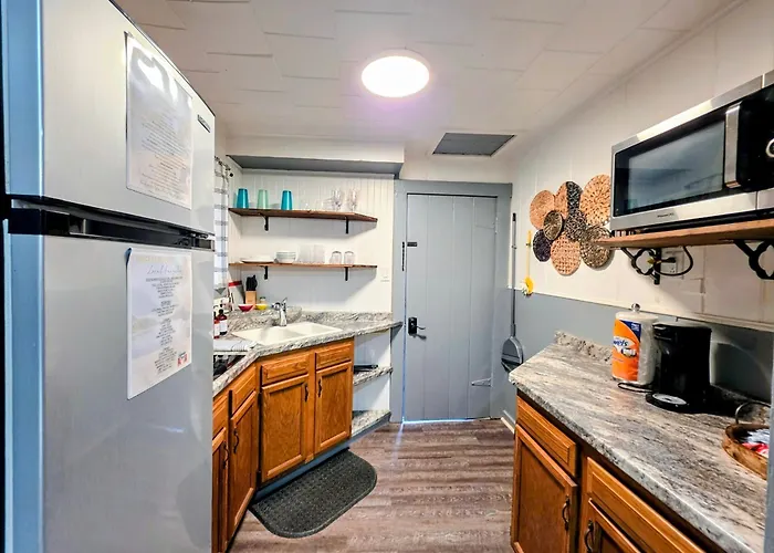 Edgewater Resort Cottage #1