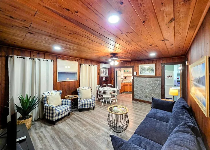 Edgewater Resort Cottage #1