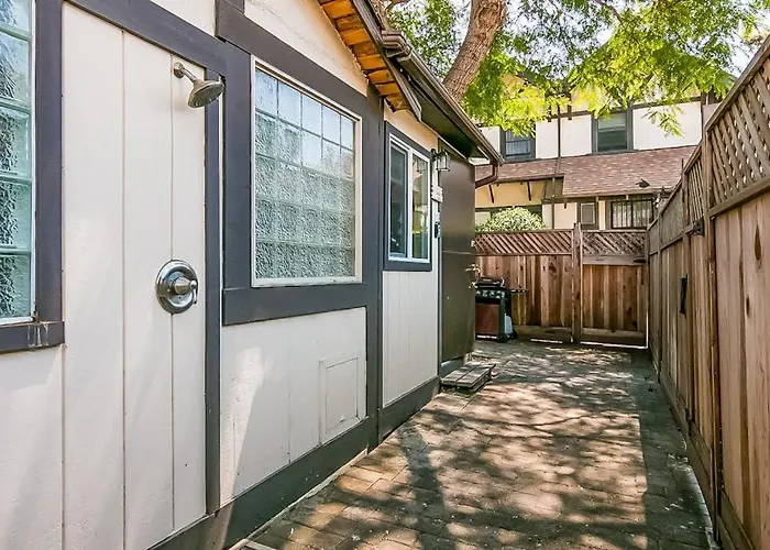 Santa Barbara Beach Cottage