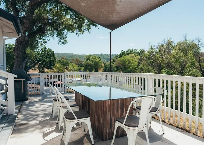 Paso Wine Country Farmhouse With Pool, Spa, Game Room