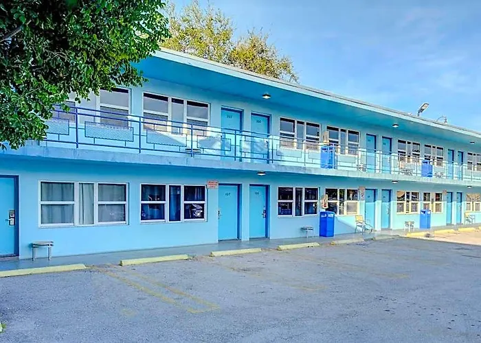 Leeward Motel By Capital O North Miami Beachside