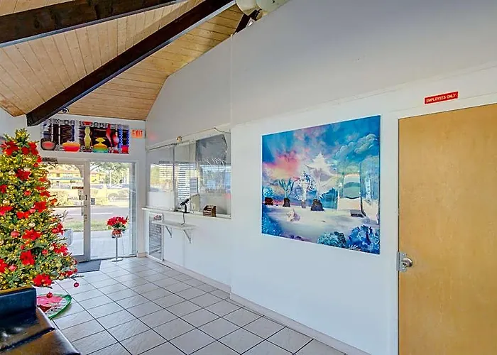 Leeward Motel By Capital O North Miami Beachside