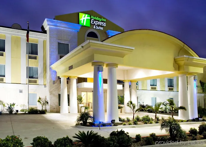 Holiday Inn Express Hotel And Suites Falfurrias